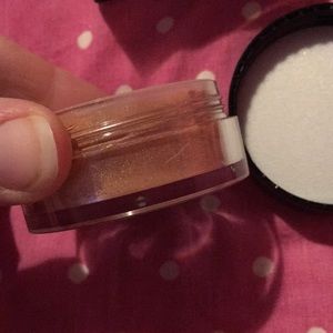 Glow Powder Highlighter